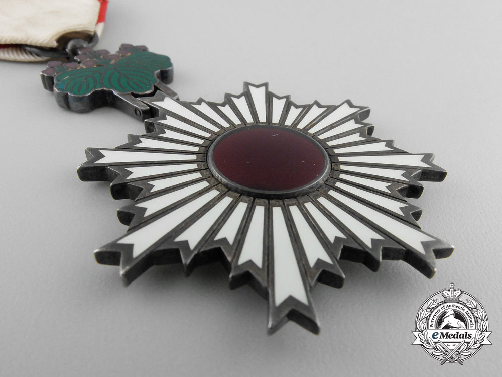 a_japanese_order_of_the_rising_sun;5_th_class_q_800