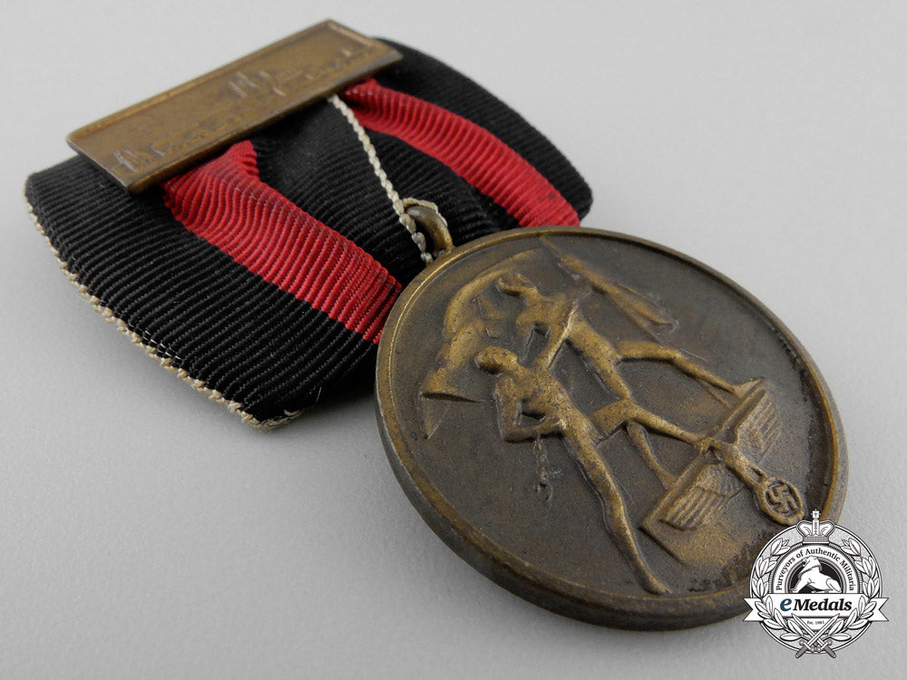an_october1_st1938_commemorative_medal_with_prague_clasp_q_955