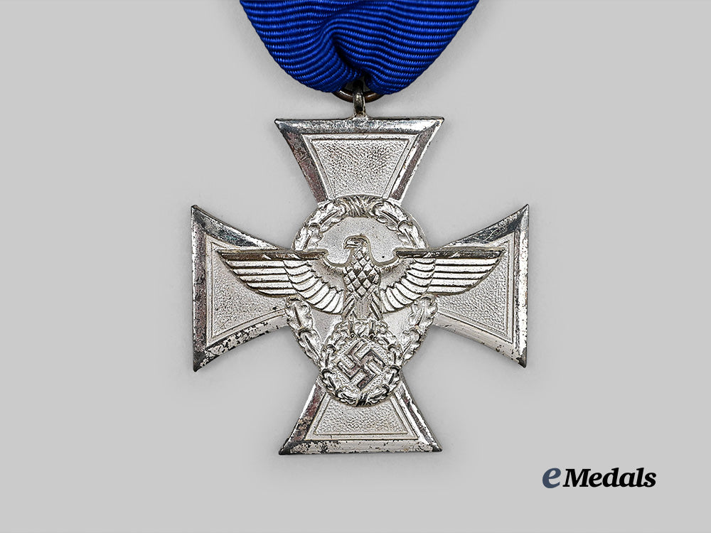 germany,_ordnungspolizei._an18-_year_long_service_award,_with_case_e_medals__g61769_6