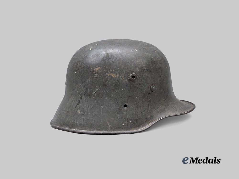 germany,_heer._an_austrian_m17_transitional_stahlhelm,_single_decal_version,_owner-_attributed_example_by_bleckmann_e_medals__g62764_6