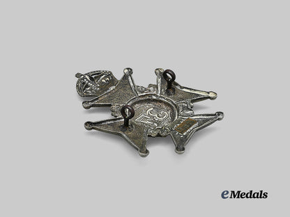 canada,_c_e_f._a37th_haldimand_rifles_first_war_cap_badge,_by_gaunt_e_medals__c7426_4