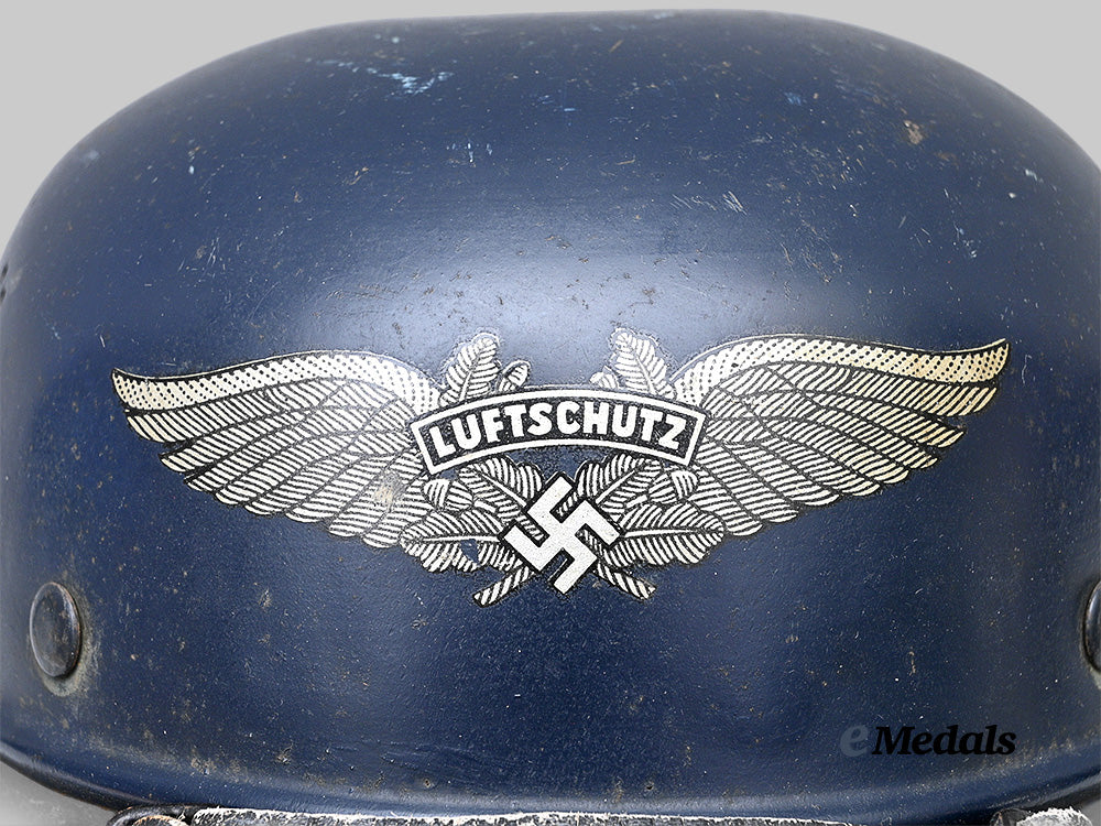 germany,_third_reich._a_luftschutz_gladiator_helmet,_three-_piece_version,_by_paul_diener_e_medals__g62767_11