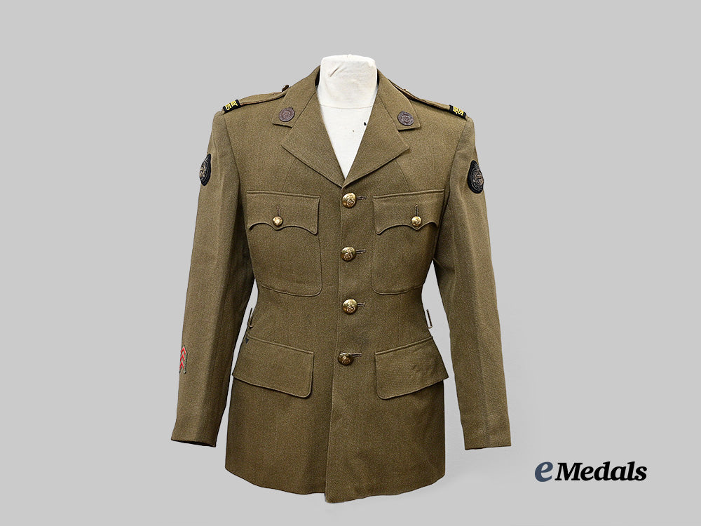 canada,_commonwealth._a_knight's_of_columbus_war_service's_officer's_tunic,_named_e_medals__c7256_2