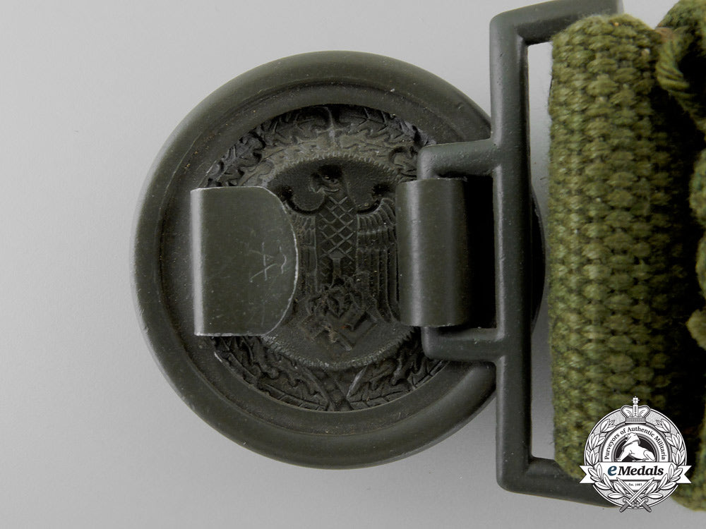 an_army_officer_tropical_web_belt_and_buckle;_published_example_r_059