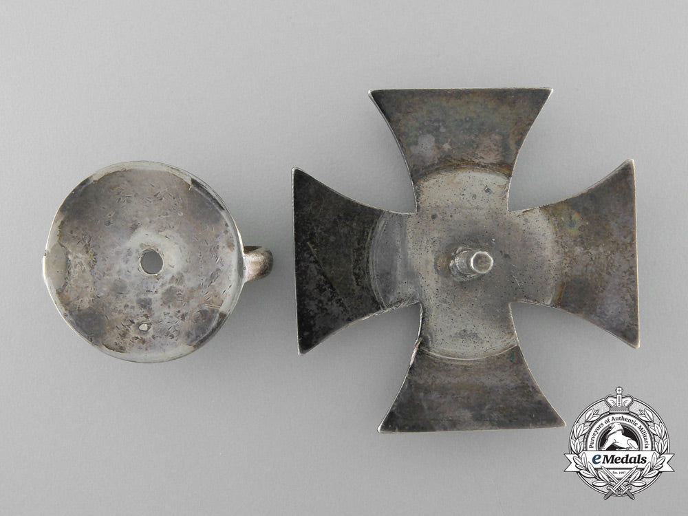 german,_imperial._an_iron_cross_first_class1914;_screwback_version_r_643_2