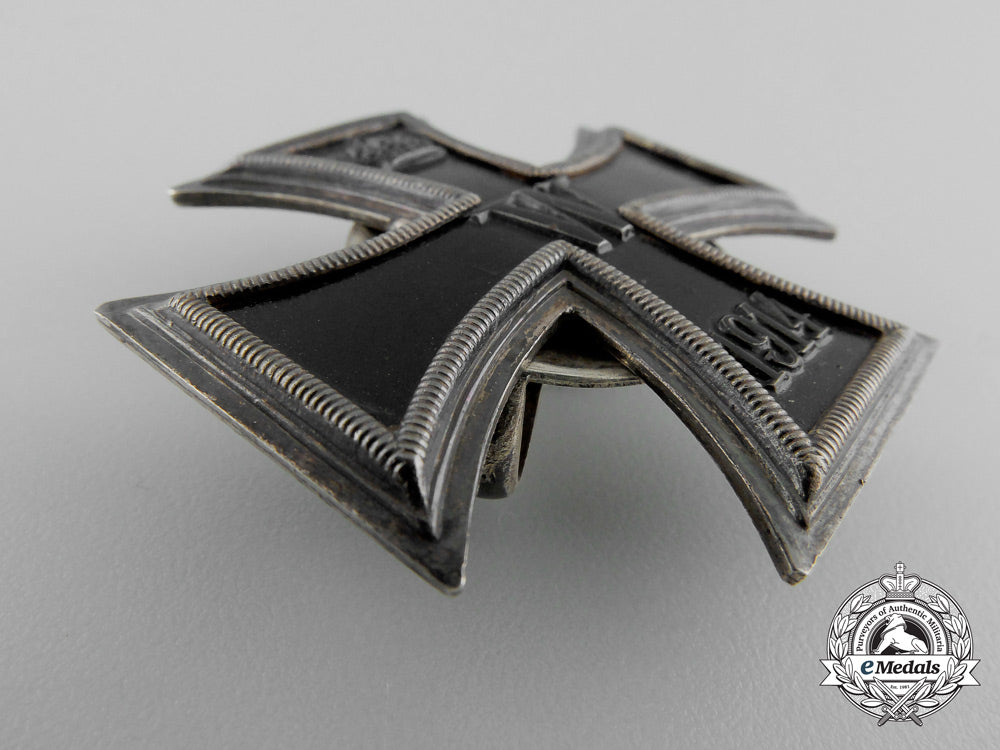 german,_imperial._an_iron_cross_first_class1914;_screwback_version_r_644_2