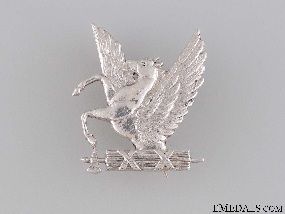 royal_air_force28_th_squadron_pin__royal_air_force_52b86b3fb5d3d