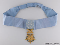 United States. An American Wwii Army Medal Of Honor; Type V (1944-1964)