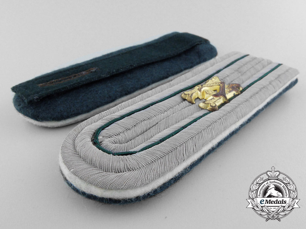 army_administration_personnel_shoulder_boards_s0118359