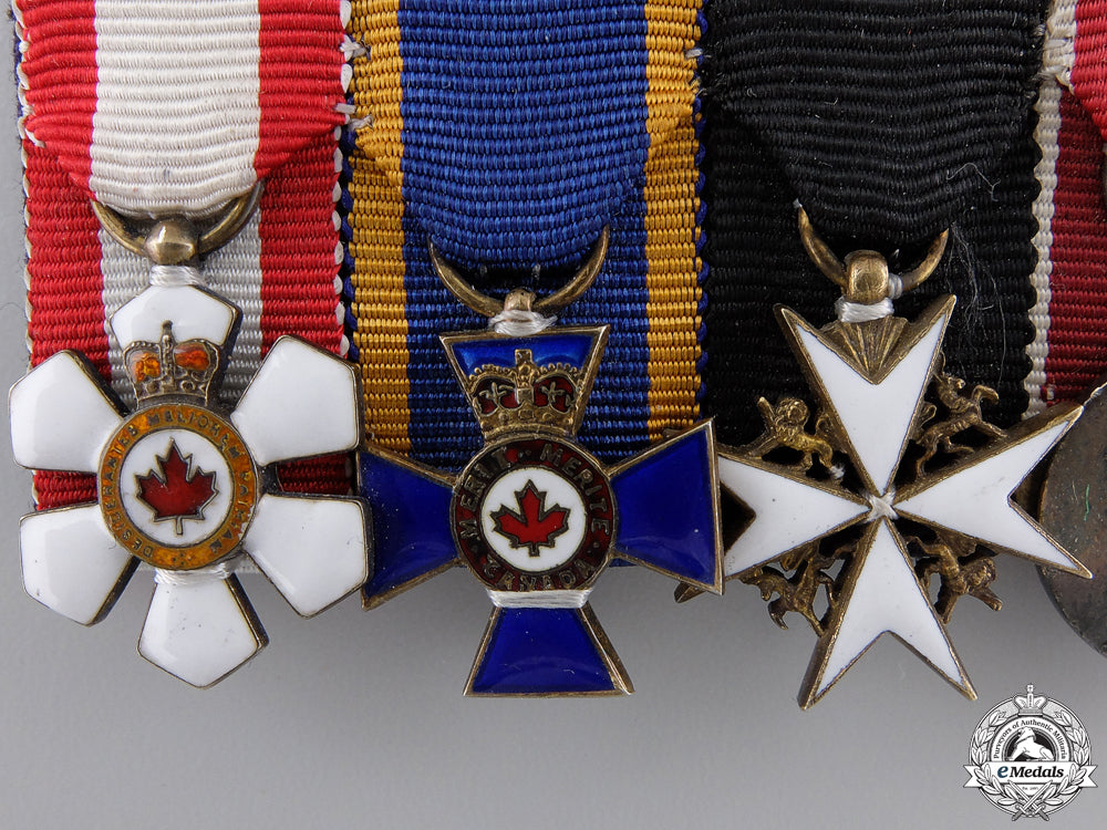 a_men's_order_of_canada&_order_of_military_merit_miniature_group_s0140666