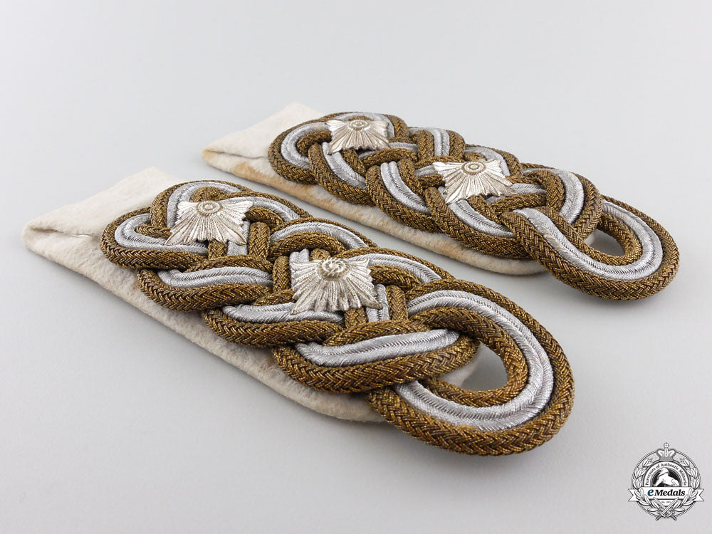 a_pair_of_luftwaffe_shoulder_boards_for_general_der_flieger_s0189524_copy