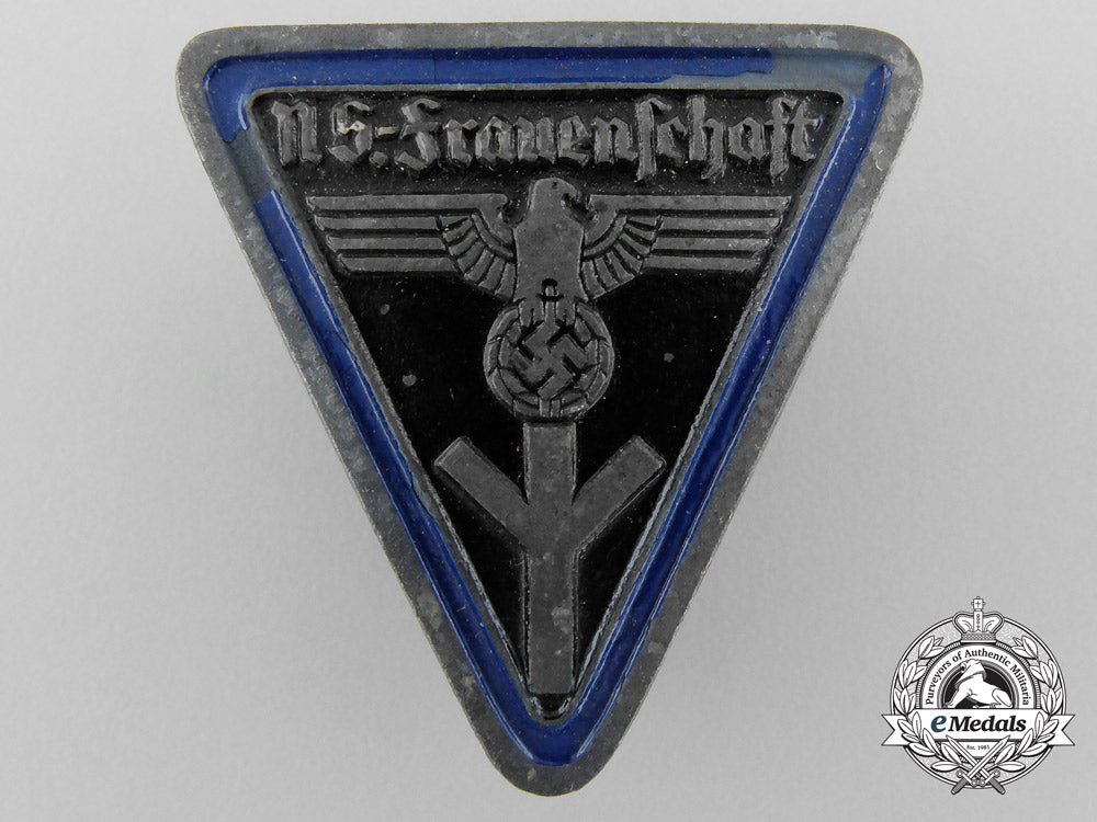 a_german_women's_league_staff_badge;_type_iii_s0238076_3_