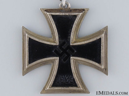 a_rare_three_quarter_ring_knight's_cross_of_the_iron_cross1939_s0261164_copy