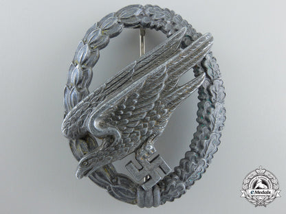 a_luftwaffe_fallschirmjäger_badge_by_berg&_nolte,_lüdenscheid_s0303255_2_