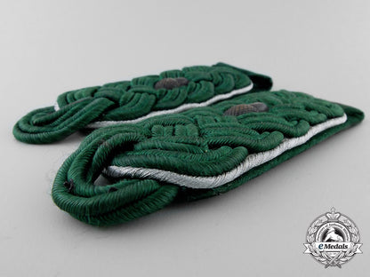 a_forstmeister_of_the_general_state_forestry_service_insignia_set_s0338520_3_