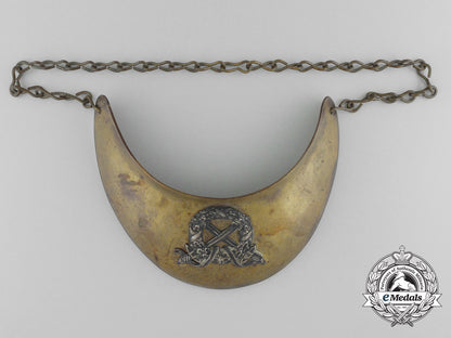 an_unknown_military_gorget_s0348096_3_