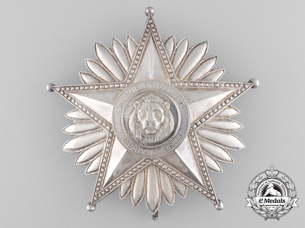 a_national_merit_order_of_paraguay;_grand_cross_set_s0367037