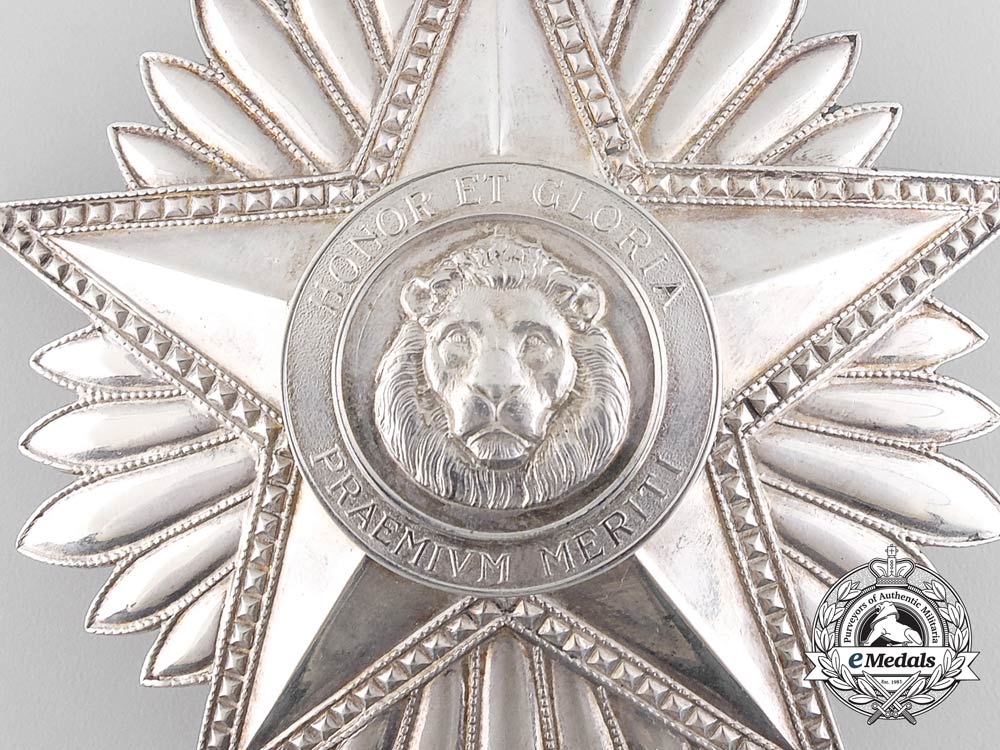 a_national_merit_order_of_paraguay;_grand_cross_set_s0377038