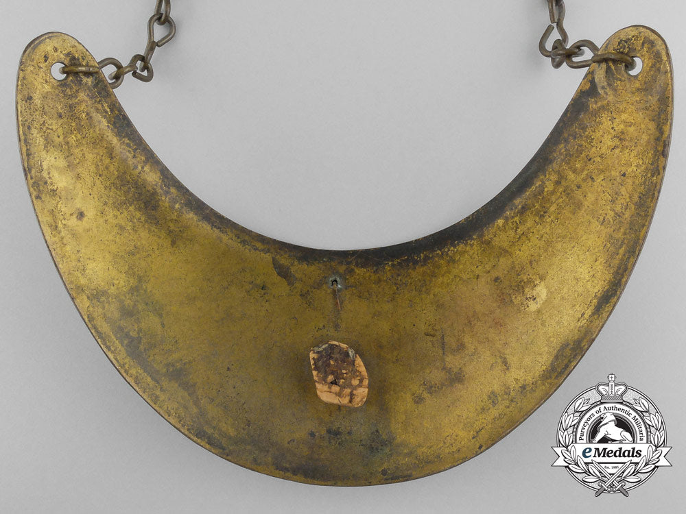 an_unknown_military_gorget_s0378100_3_