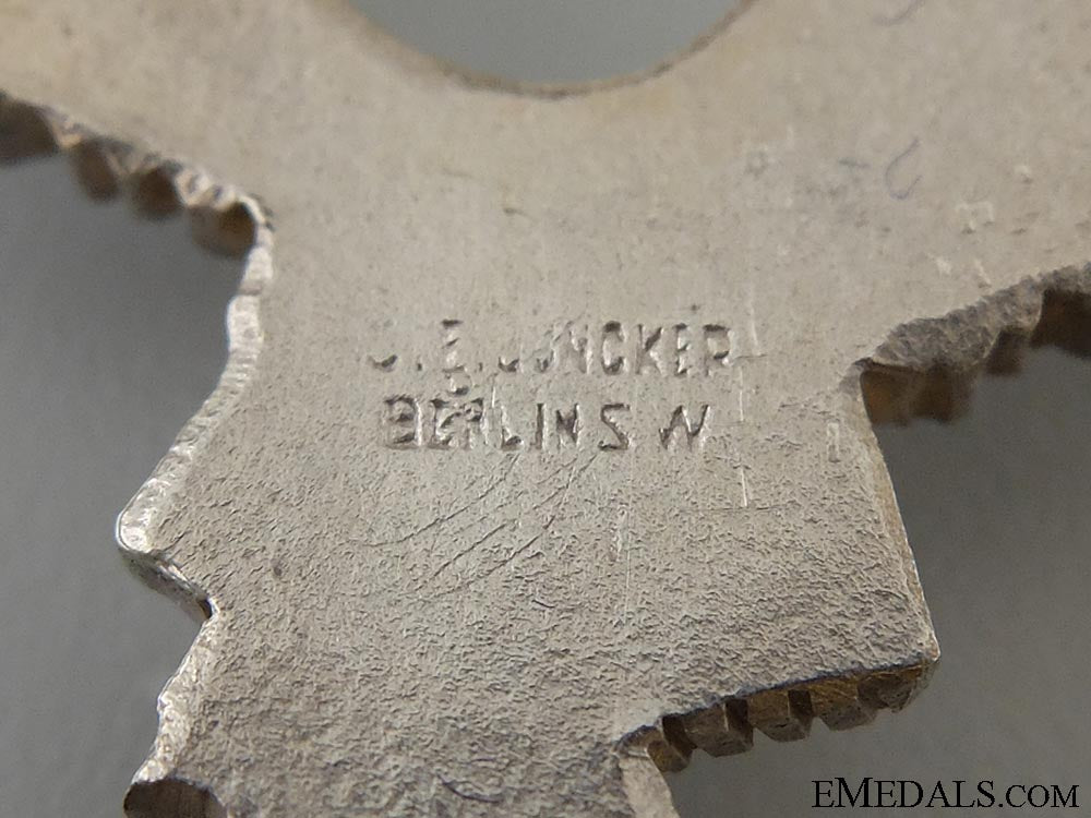 an_early_combined_pilot_observer_badge_by_c.e._juncker_berlin_consignement3_s0572158_copy