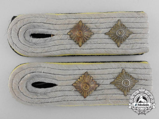germany,_ss._a_pair_of_ss-_hauptsturmführer(_signals)_shoulder_boards_s0578270_1