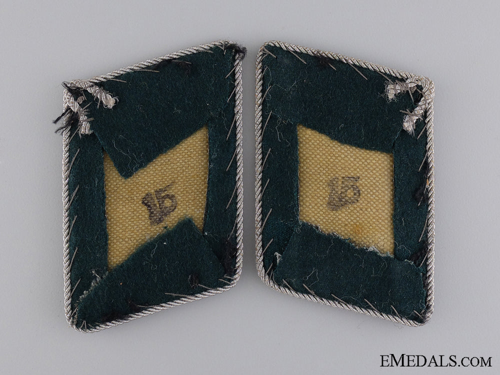 luftwaffe_official;_pay_level4_collar_tabs_s0781269