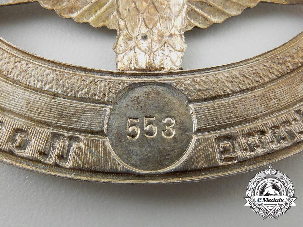 a_wehrmacht_service_badge;_militar_verwaltung_s0797228_3_