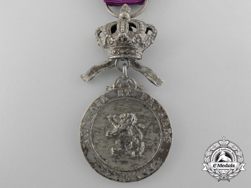 a_belgian_royal_order_of_the_lion_medal_s0830115_3_