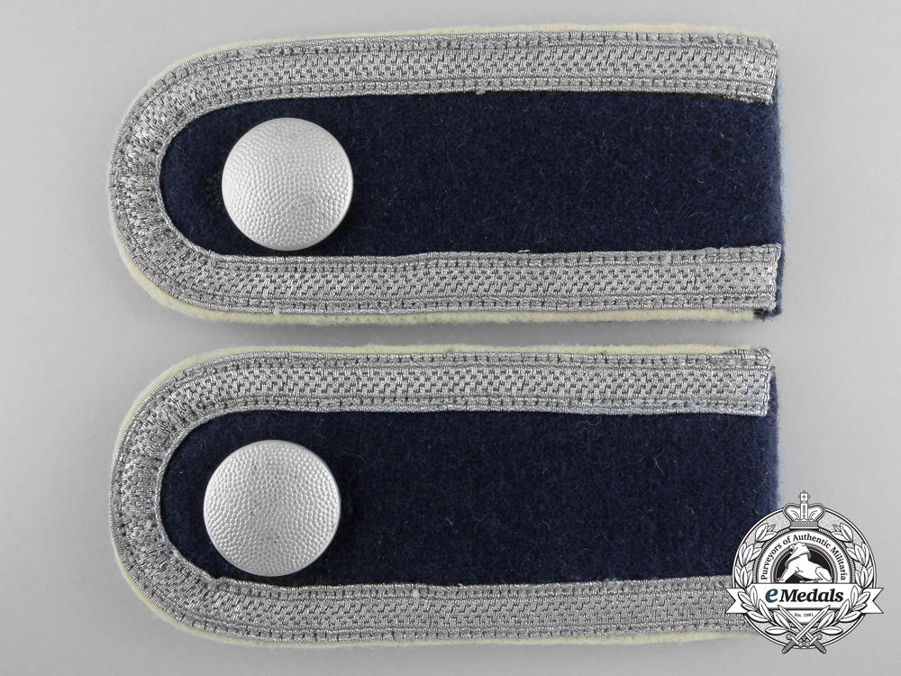 a_pair_of_division_hermann_göring_unterofizzier's_shoulder_straps_s0955347_3_