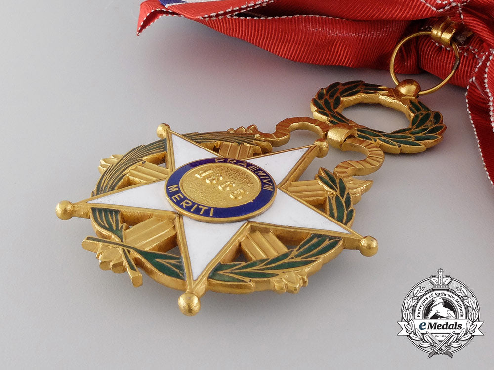 a_national_merit_order_of_paraguay;_grand_cross_set_s0957138