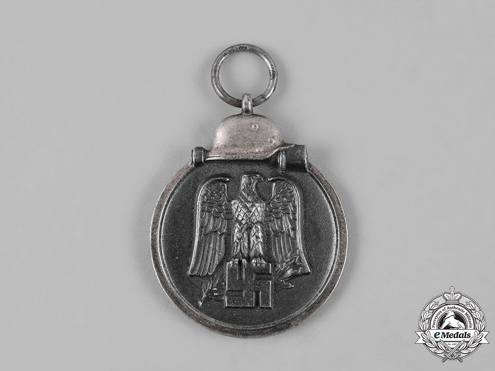 germany,_third_reich._a_pair_of_service_medals_s19_0033