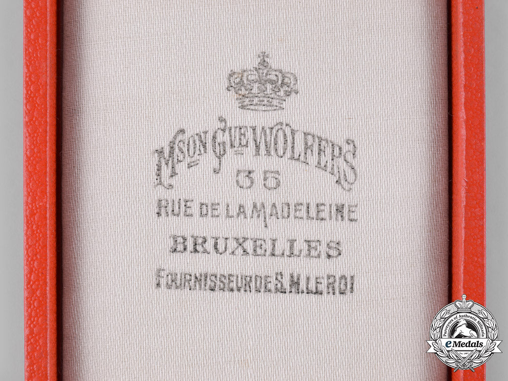 belgium,_kingdom._three_medal_cases_s19_0077