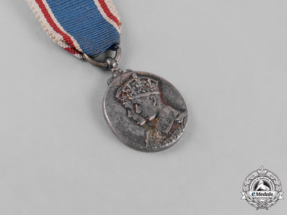 united_kingdom._three_miniature_awards&_decorations_s19_0144