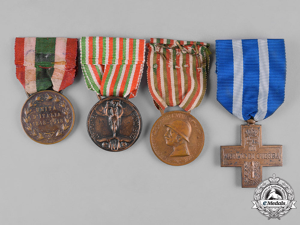 italy,_kingdom._four_awards&_decorations_s19_0167