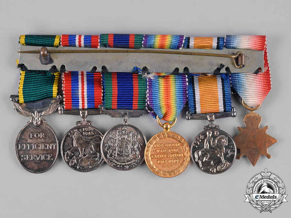canada._two_second_war_period_miniature_groups_s19_0229