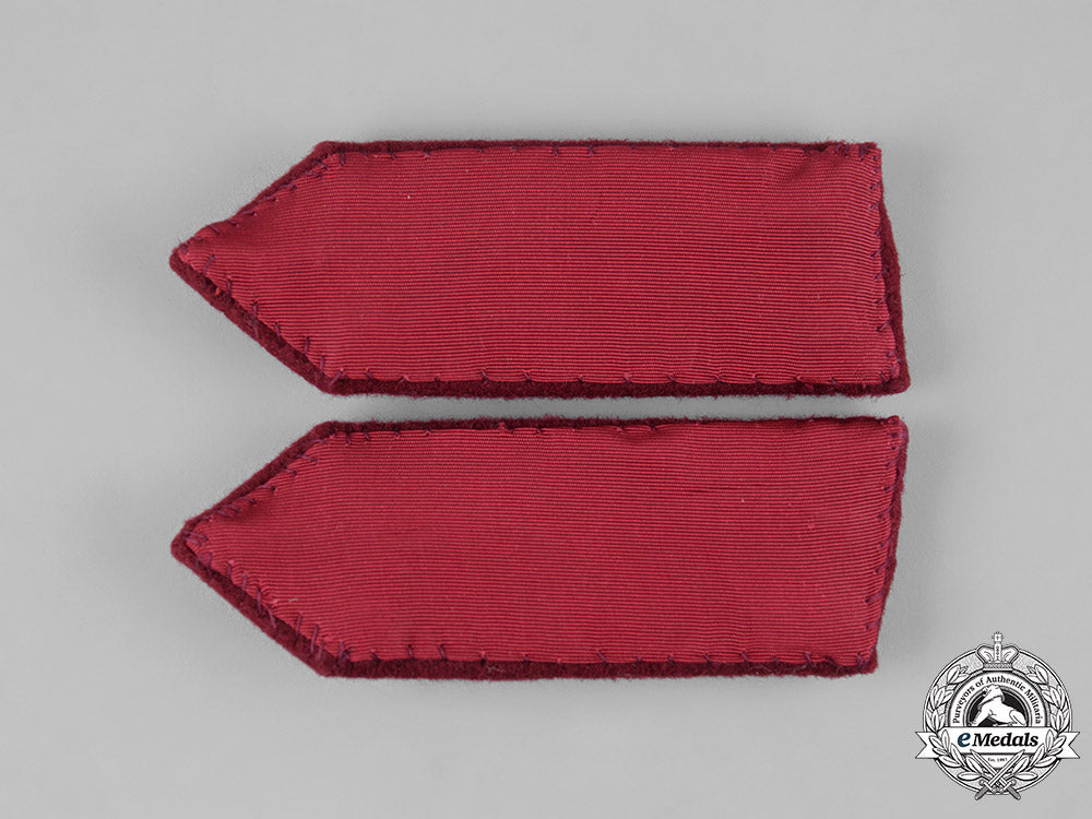 canada._two_sets_of_uniform_insignia_s19_0245