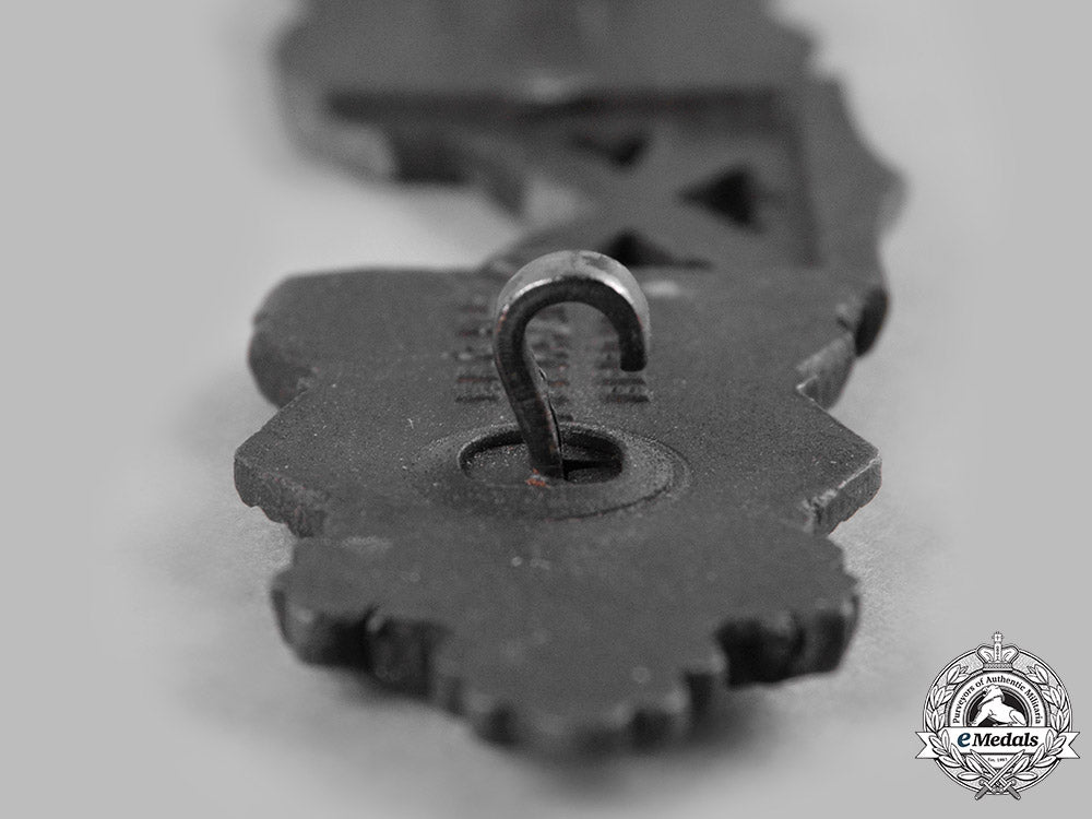 germany,_wehrmacht._a_close_combat_clasp,_bronze_grade,_by_josef_feix&_sohne_s19_0297