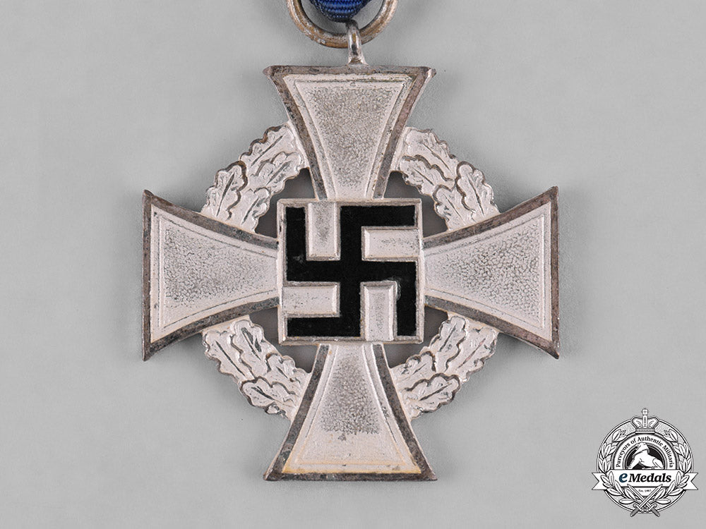 germany,_third_reich._a_pair_of_civil_awards_s19_0559