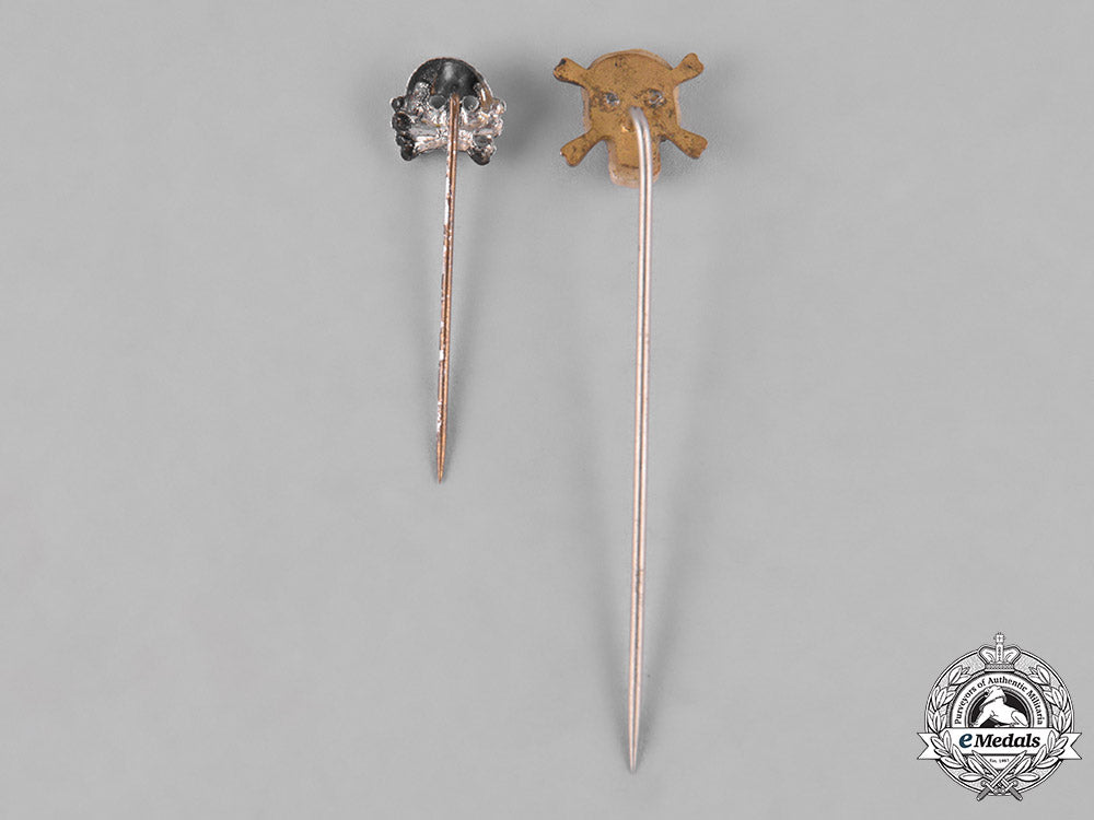 germany,_third_reich._a_lot_of_second_war_period_stickpins_s19_0580
