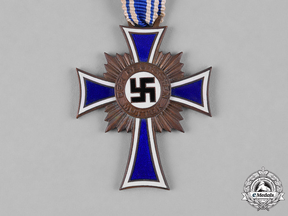 germany,_third_reich._a_pair_of_third_reich_period_medals_s19_0692_1