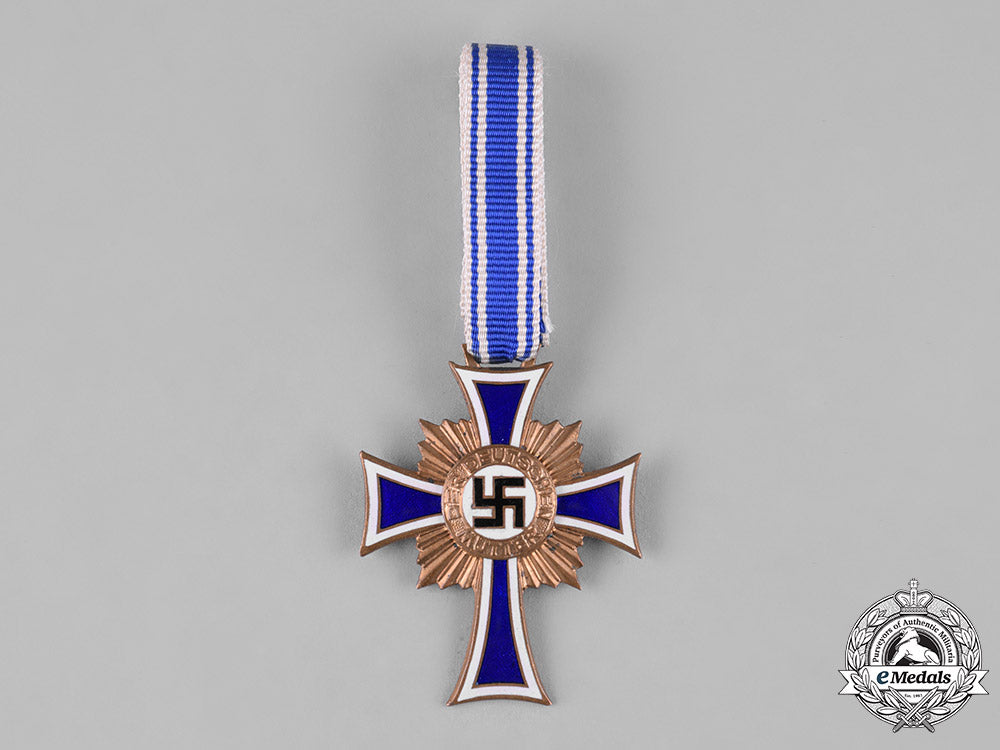 germany,_third_reich._an_honour_cross_of_the_german_mother,_bronze_grade_s19_0753