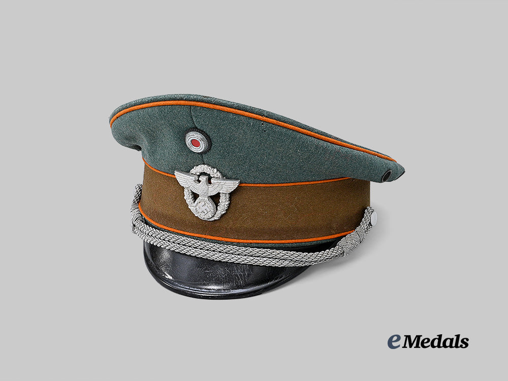 germany,_ordnungspolizei._a_gendarmerie_visor_cap_for_officer_ranks_e_medals__g62837_4