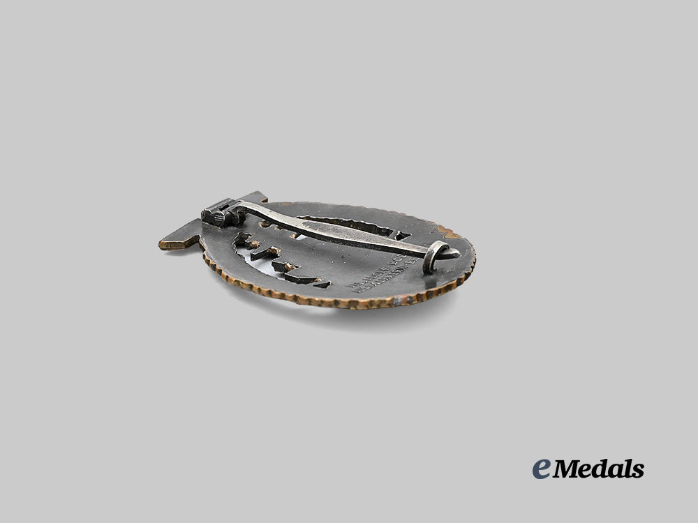 germany,_kriegsmarine._a_high_seas_fleet_badge,_variation2,_by_schwerin_e_medals__g61786_4