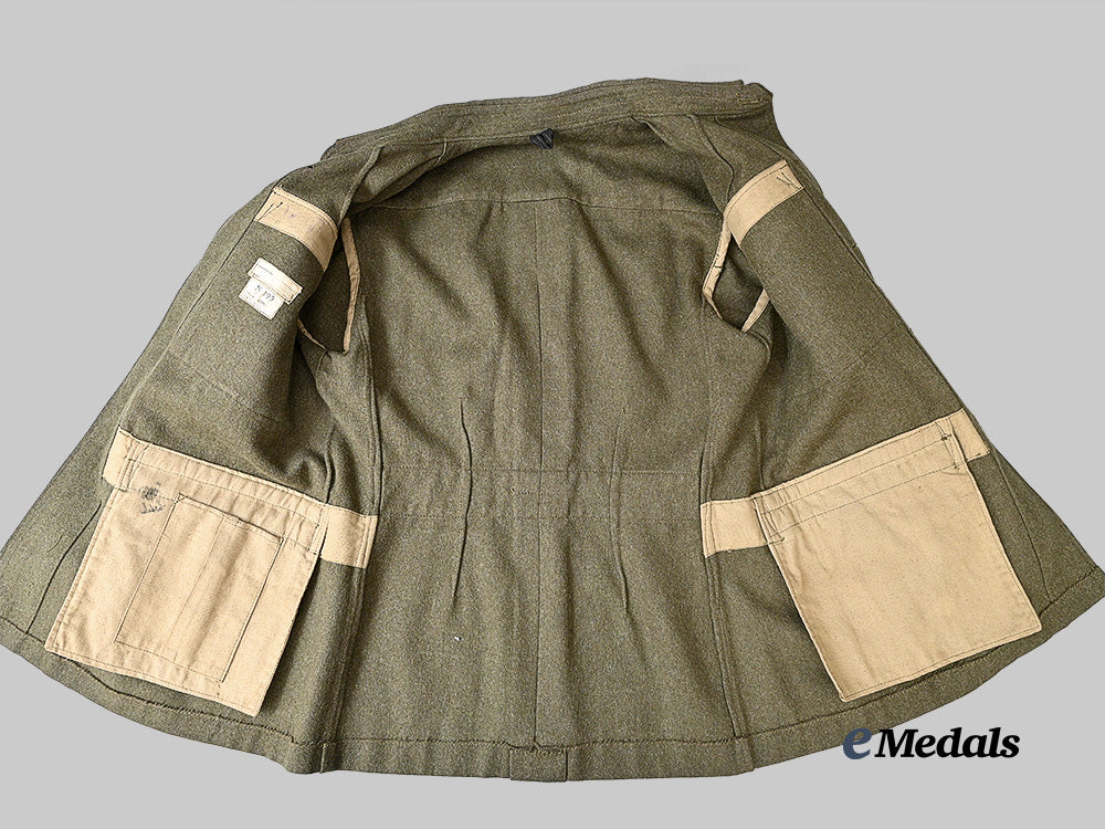 australia,_commonwealth._a1943_royal_australian_army_lieutenant's_tunic_e_medals__w8641_10