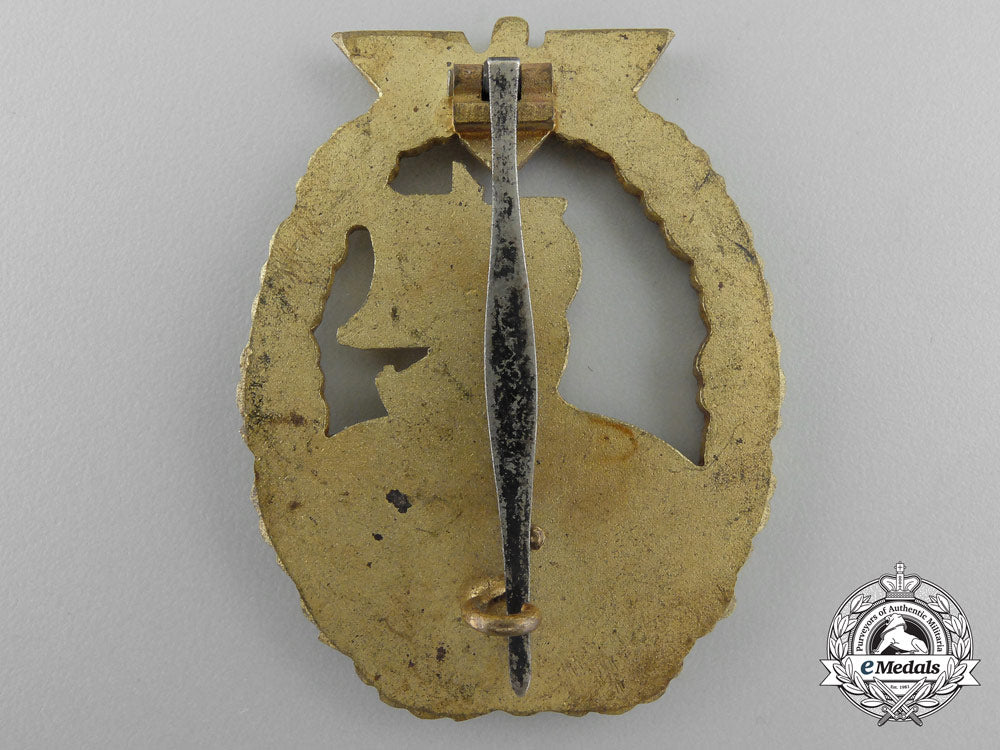 a_kriegsmarine_naval_auxiliary_cruiser_badge;_unmarked_juncker_s_133