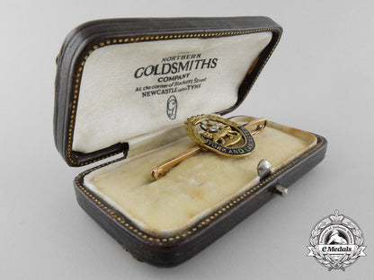 a_fine_york_and_lancaster_regiment_brooch_in_gold_with_case_s_405