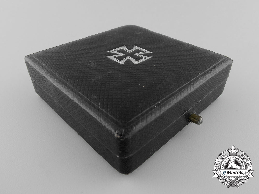 a1914_first_class_iron_cross_with_case_s_758