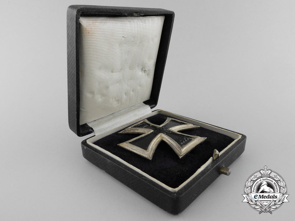 a1914_first_class_iron_cross_with_case_s_759