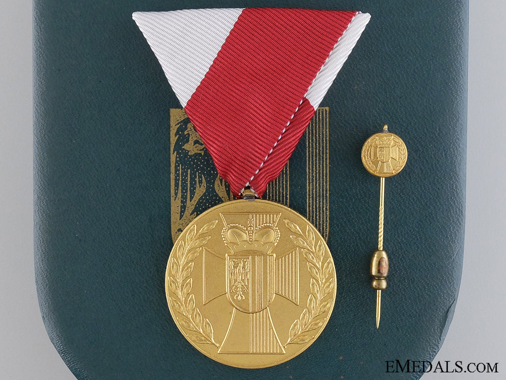 services_to_the_state_of_upper_austria_honour_medal_services_to_the__544962bfb4813