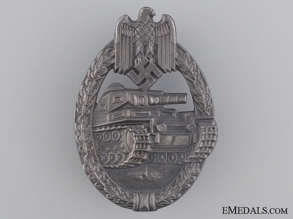 silver_grade_tank_assault_badge;_marked"_rs"_silver_grade_tan_53b70197ad996